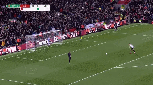 内维斯国家队和俱乐部近17场攻入11球，生涯此前146场仅进9球